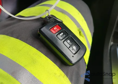 2017 Toyota Corolla Se from USA, damaged, VIN 5YFBURHE2HP684892